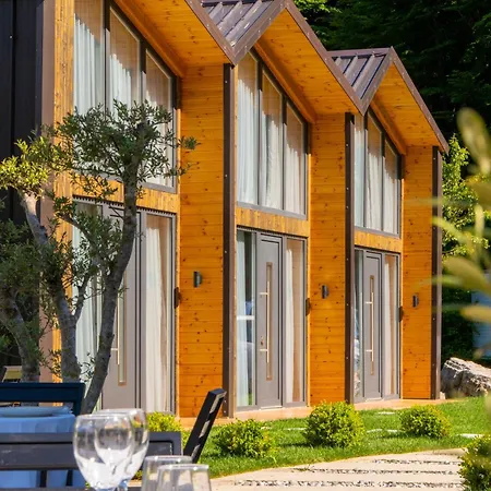 Vidis Chalet Boutique Hotel Theth Exterior photo